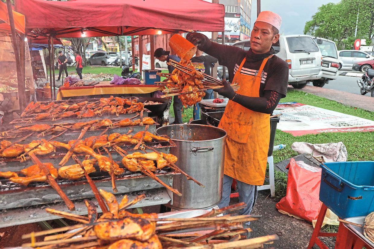 Traditional flavours at popular Klang bazaar
