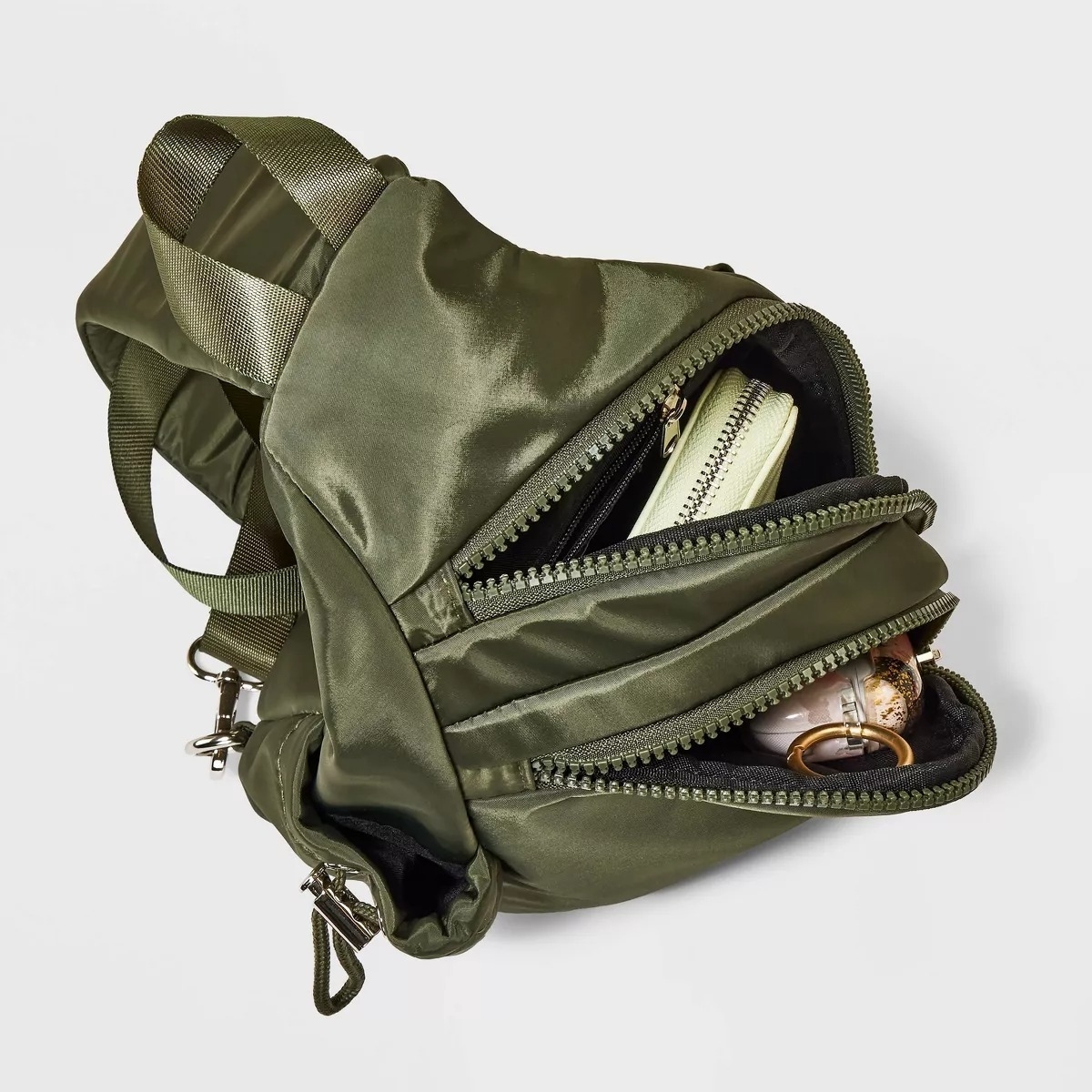 28 No-Brainer Travel Products From Target To Bring On Vacation This Year