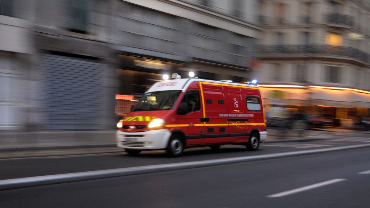 A13 Mantes-la-Jolie accident: Dozens injured after crash between buses carrying soldiers