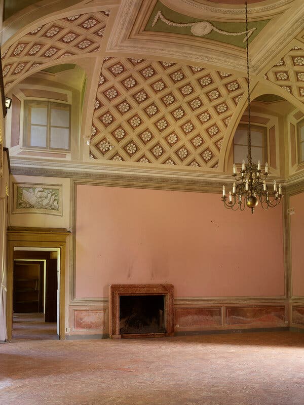 A Peeling 17th-Century Palazzo and the Man Who Was ‘Crazy Enough’ to Buy It