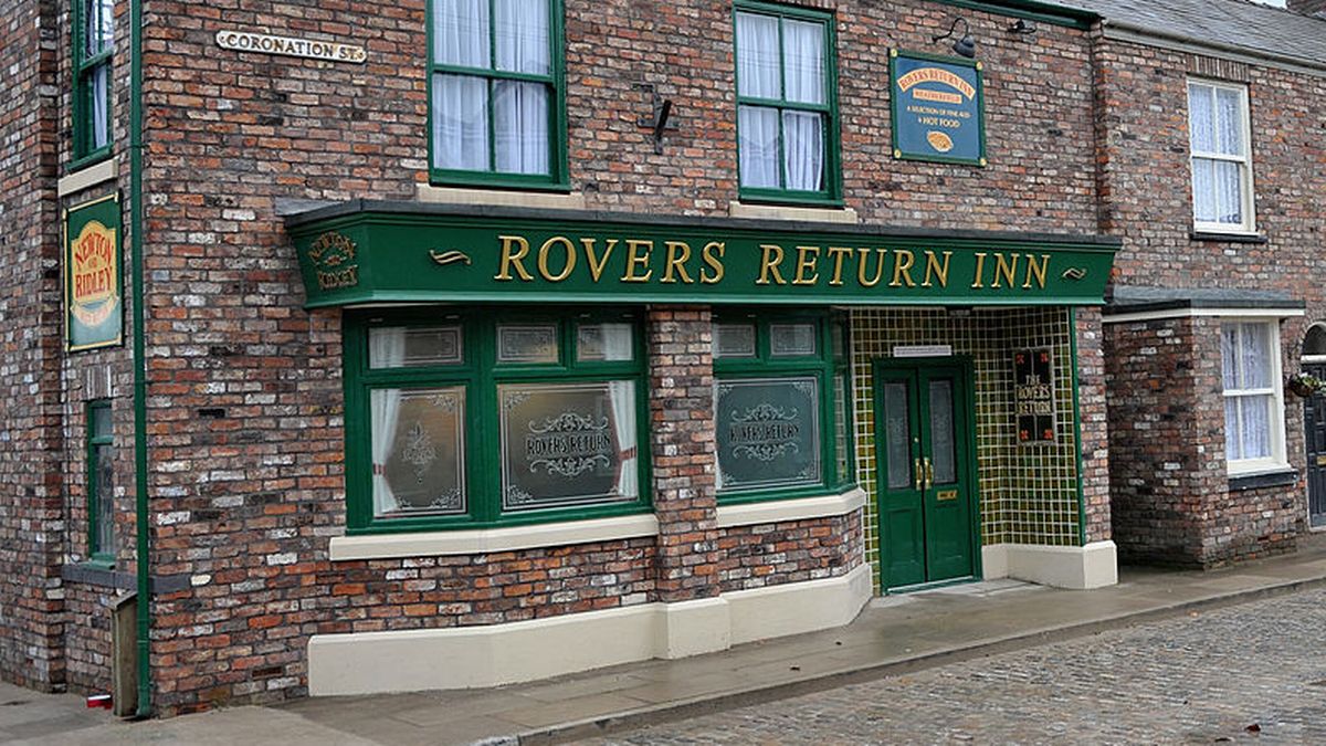 Coronation Street Mick Michaelis star quits soap just weeks after making history