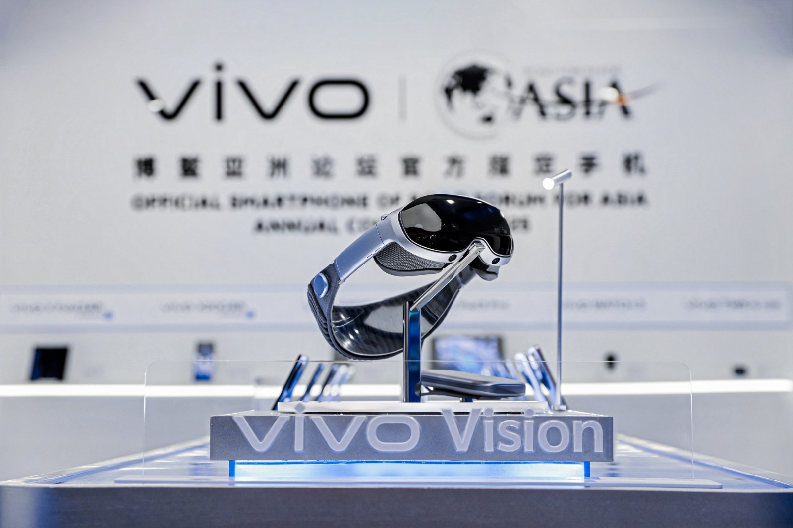 vivo announces robotics lab, showcases first mixed reality headset at China’s Boao Forum 2025