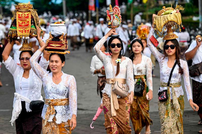 Bank Indonesia says ready to stabilise rupiah, which is near 27-year low