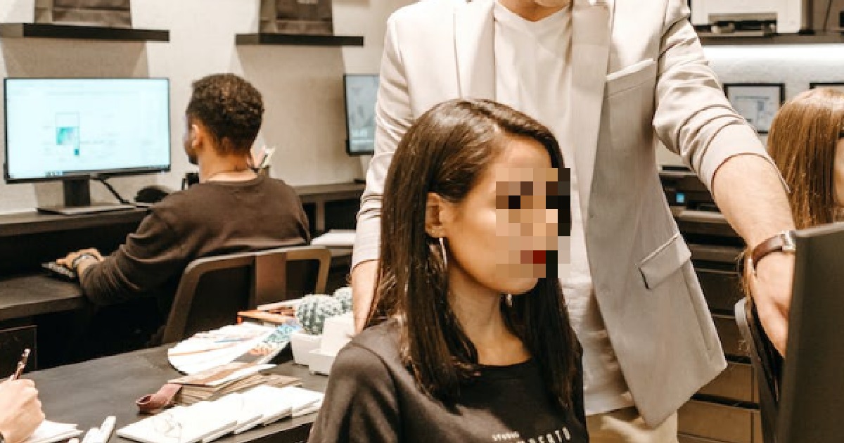 BOSS HAS A FRAGILE EGO, A BIT ONLY SHOUT AT STAFF FOR MAKING HIM LOOK BAD