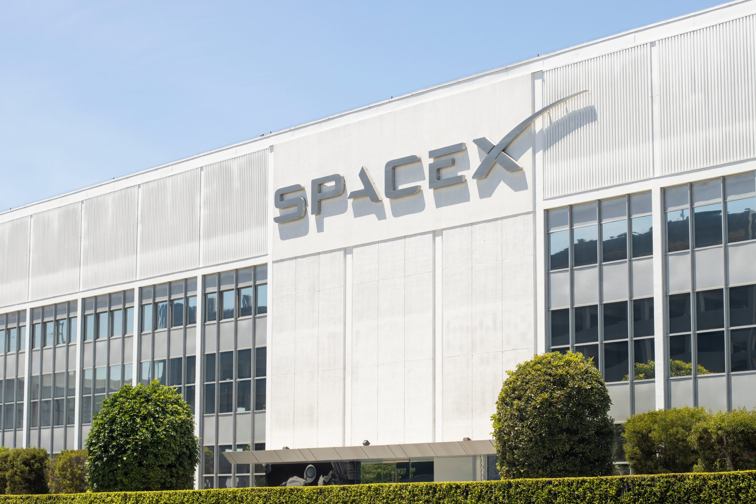 SpaceX’s Starlink gained from Trump’s tariffs, leaked memos show