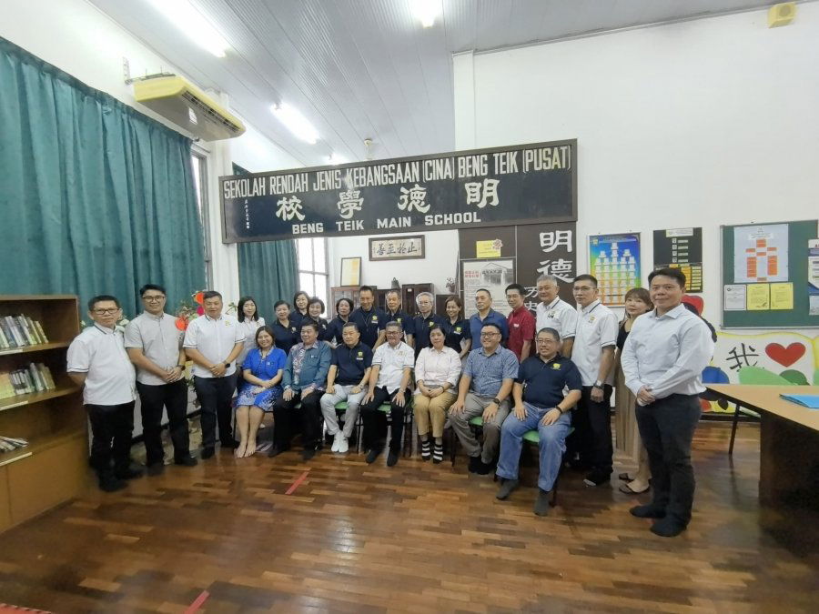 新加坡弥陀校友会访问槟城明德分校　深化教育合作