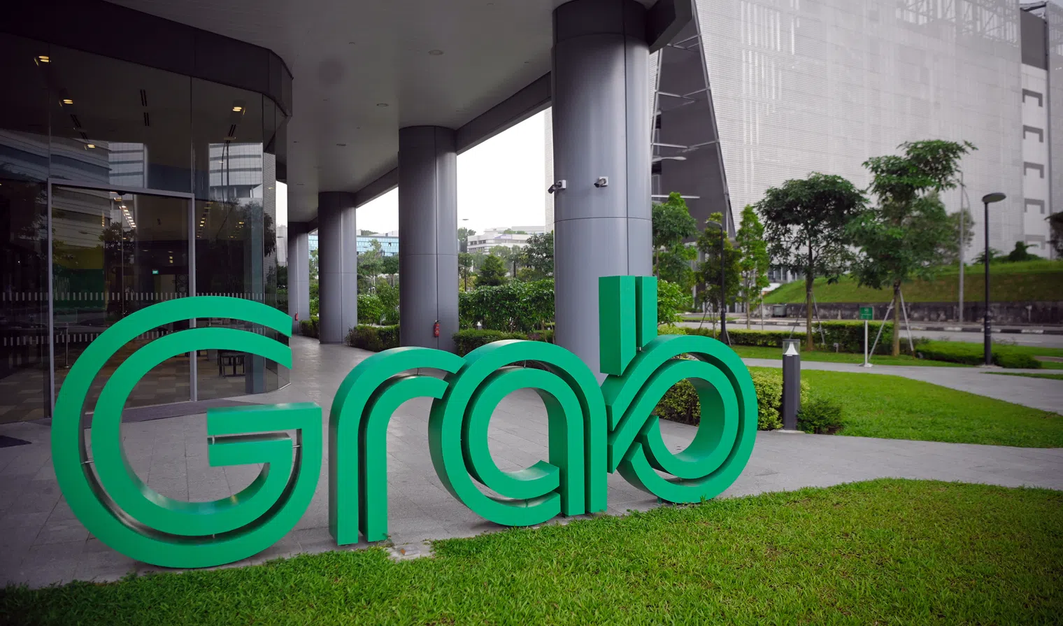 Grab prices upsized $1.5b convertible bond offering