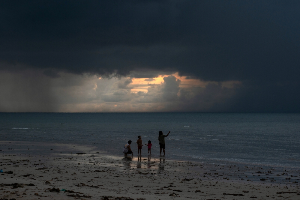 MetMalaysia issues thunderstorm alert for six states, Labuan until 11am