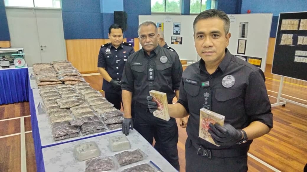 Police smash RM14m international drug syndicate, uncover mini lab in Iskandar Puteri