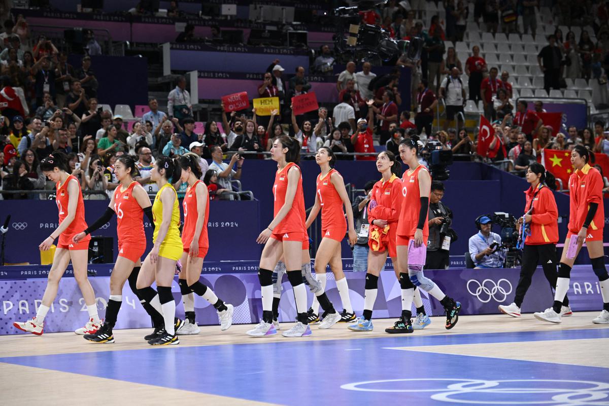 Volleyball-Zhao charged with taking China's women back to Olympic podium