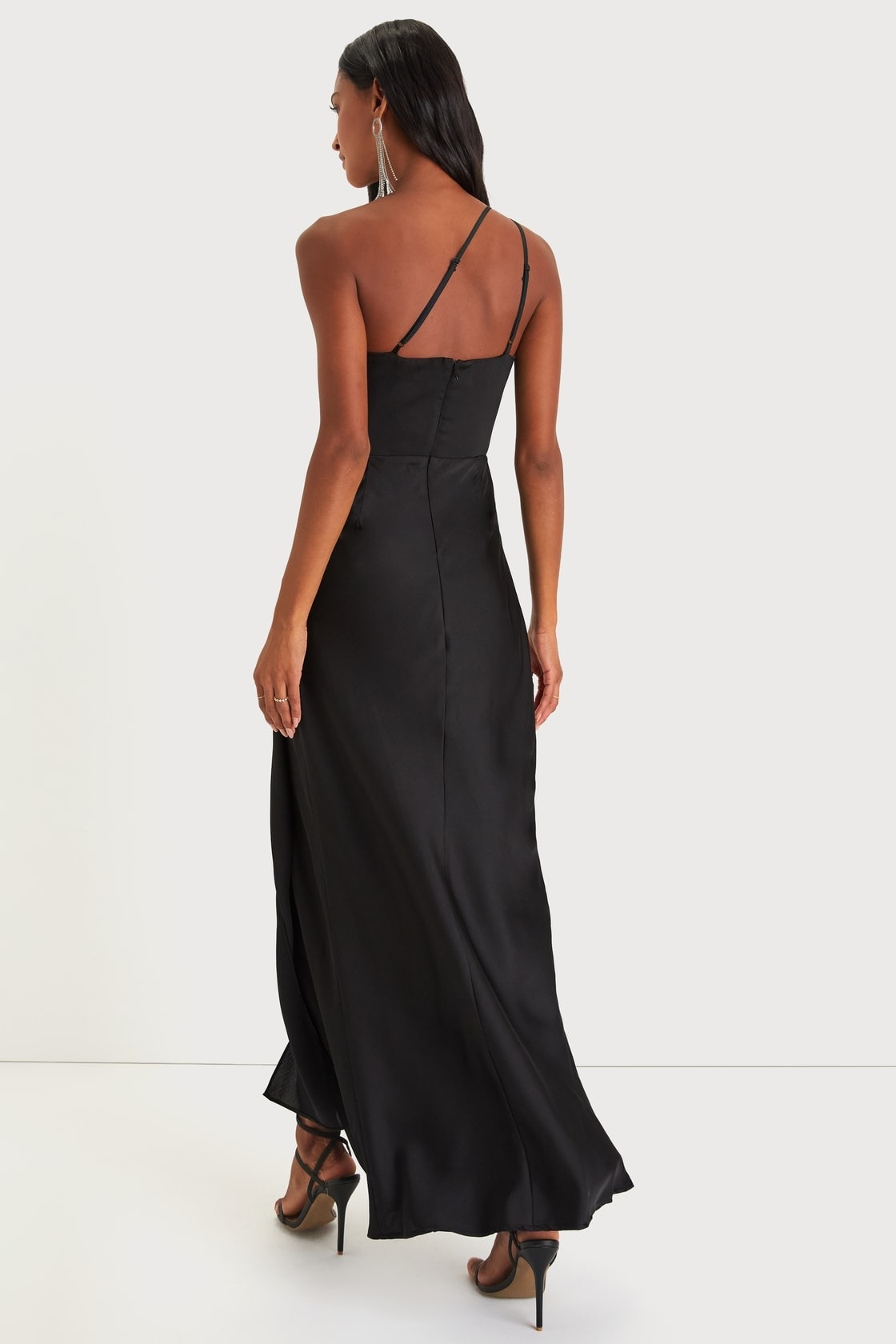 27 Lulus Dresses To Help You Survive Wedding Guest Season Without Spending An Arm And A Leg