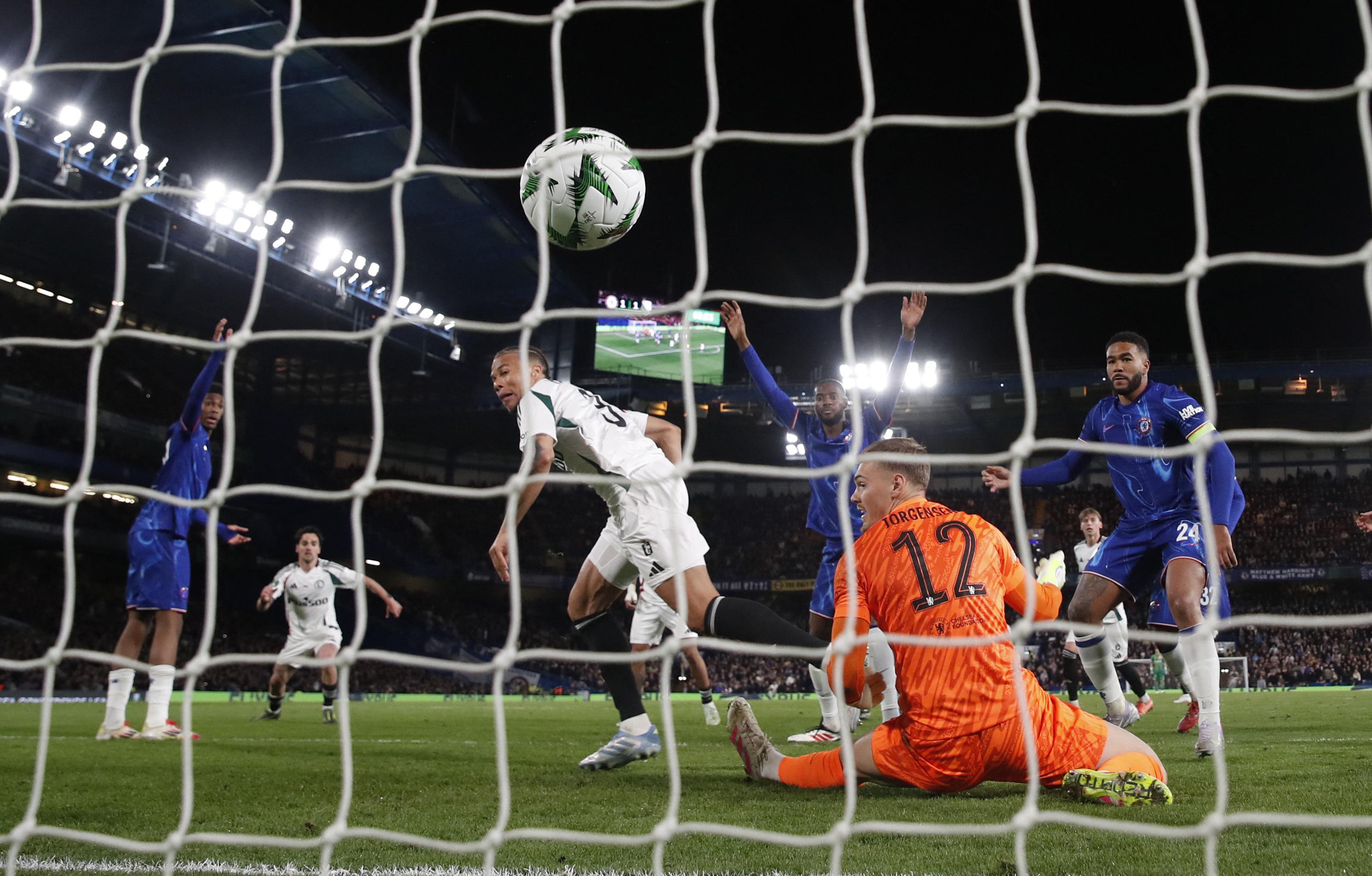 Chelsea squeeze into Conference semis despite Legia defeat