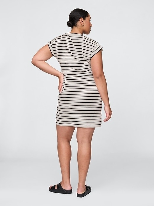 27 Spring Clothing Pieces From Gap That Are Super Cute — And All Under $70