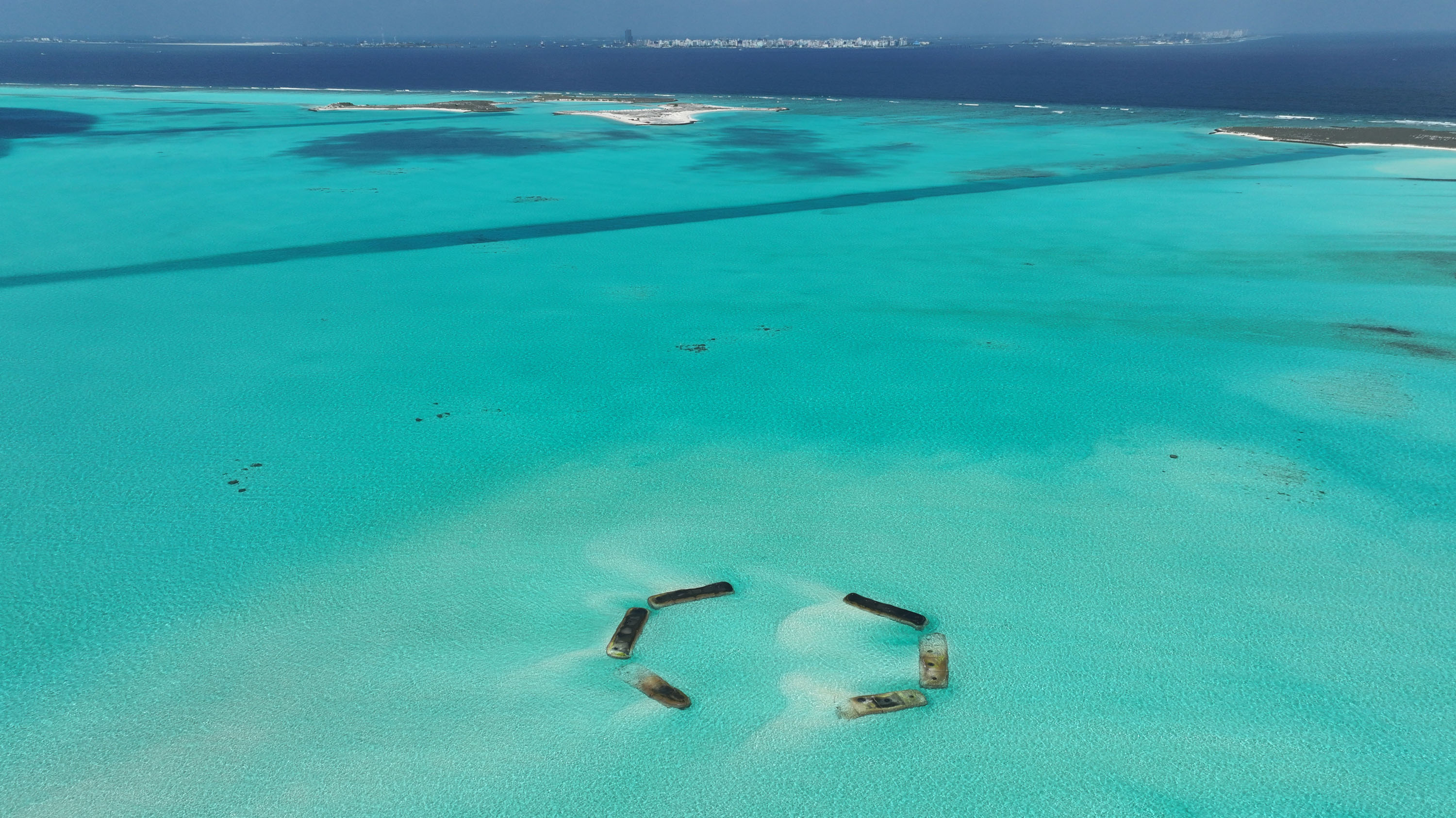The quest to build islands with ocean currents in the Maldives