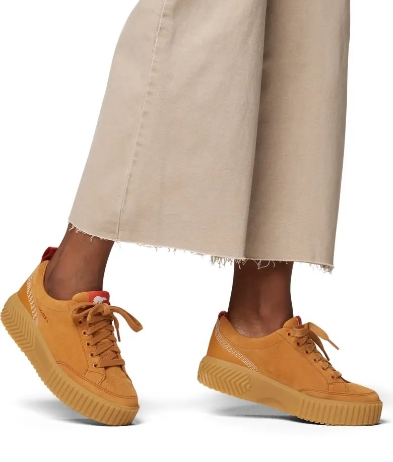 Just 28 Comfy Shoes That Might Be The Only Pair You Need For That Upcoming Trip (AKA More Suitcase Space)