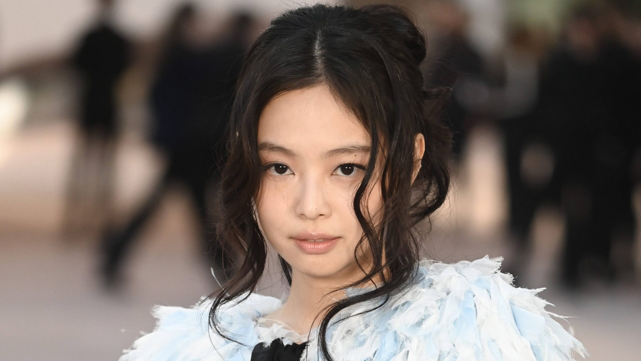 BLACKPINK’s Jennie’s Unique Relationship with Food Resurfaces Amid Coachella Performance Discussions