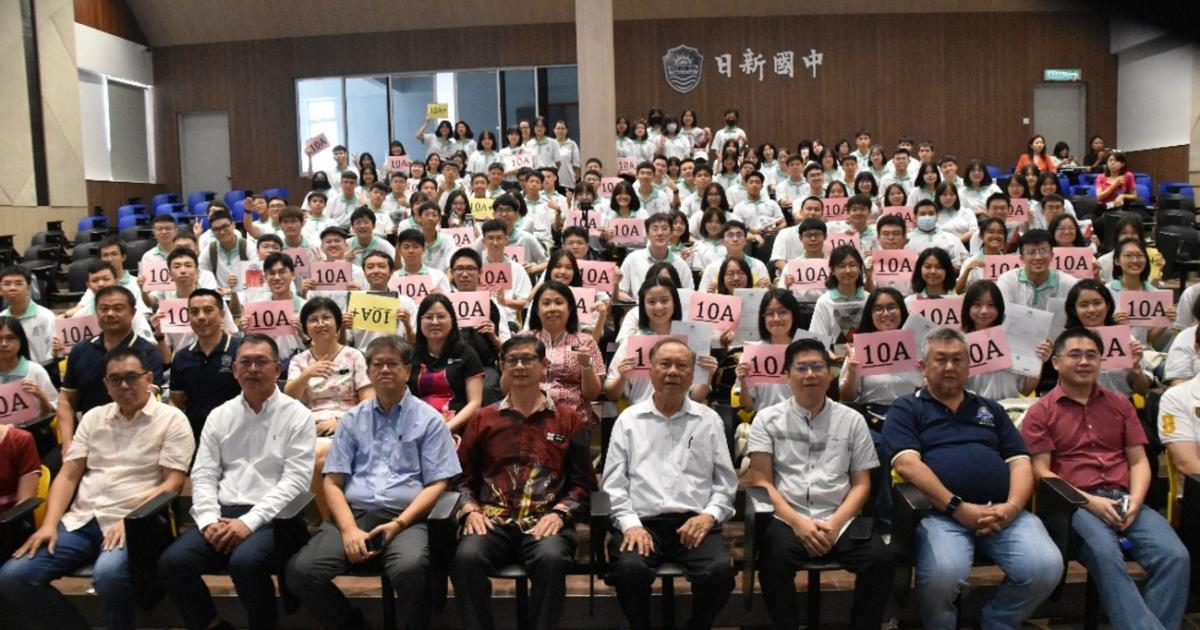 大山脚日新华中 SPM及格率100%6人考10A+