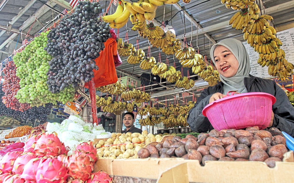 Are superfoods all we need in our diet?