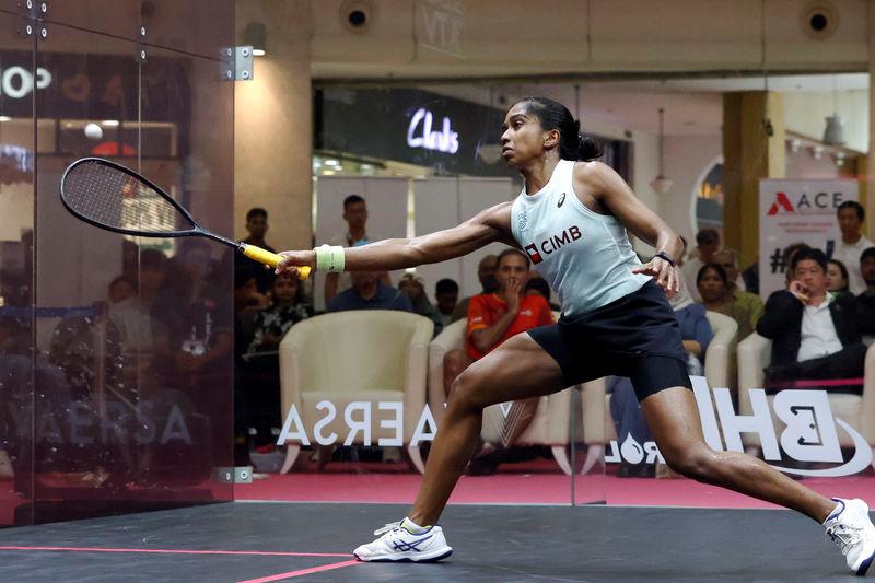 Sivasangari, Eain Yow storm into finals on different shores