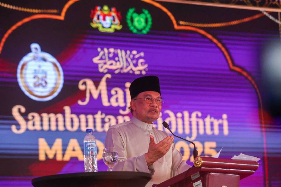 Anwar: Malaysia must handle US tariff issue cautiously to safeguard economy