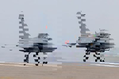 India signs $7.4 billion deal with France to buy 26 Rafale fighter jets