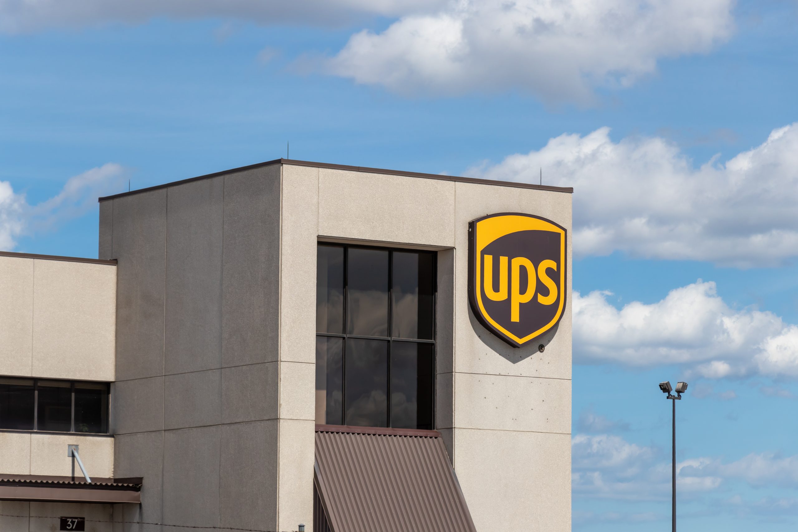 US courier service UPS in talks to use humanoid robots