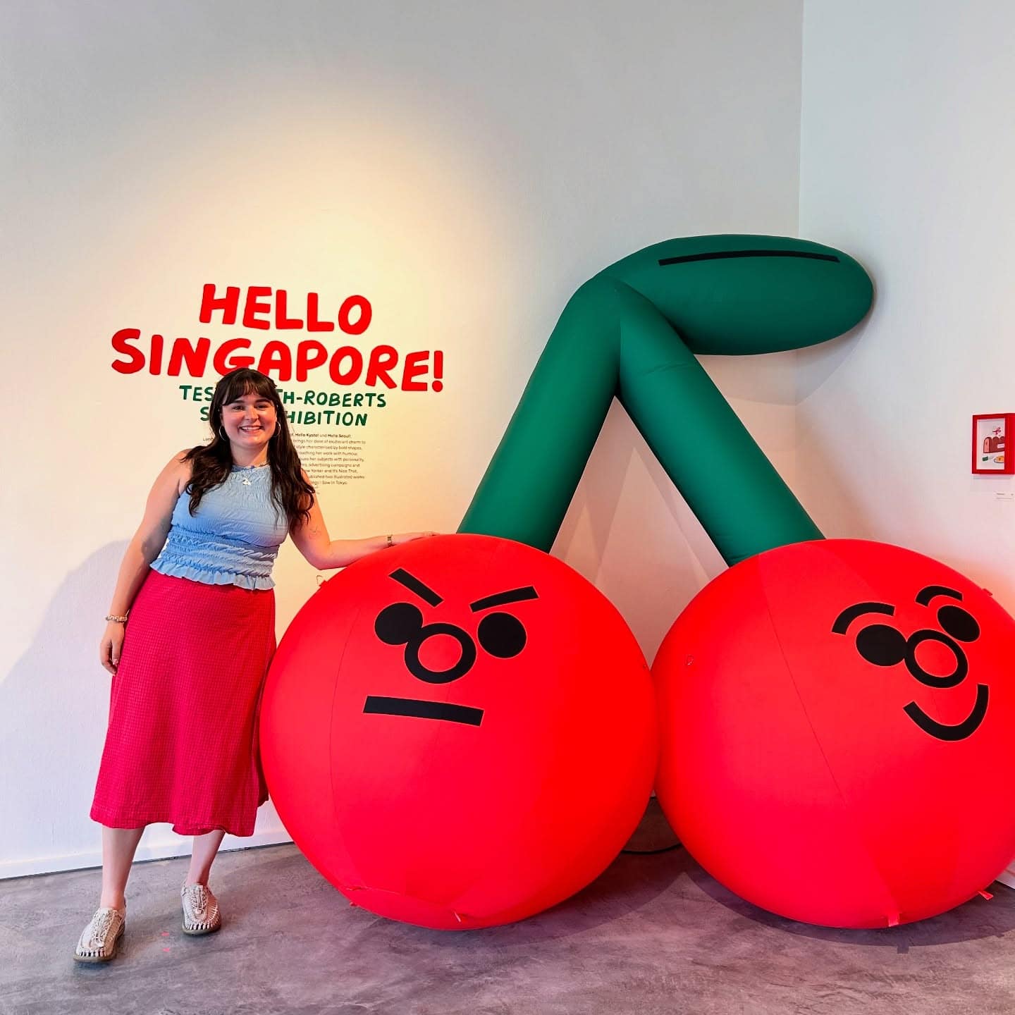 Hello Singapore! exhibition is at Joo Chiat until 25 May 2025, showcasing signature colourful art by Tess Smith-Robert