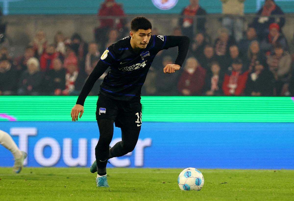 Leverkusen sign Algeria international Maza from Hertha