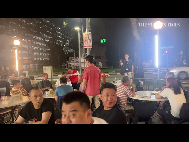 Leong Mun Wai greets supporters at Taman Jurong coffeeshop