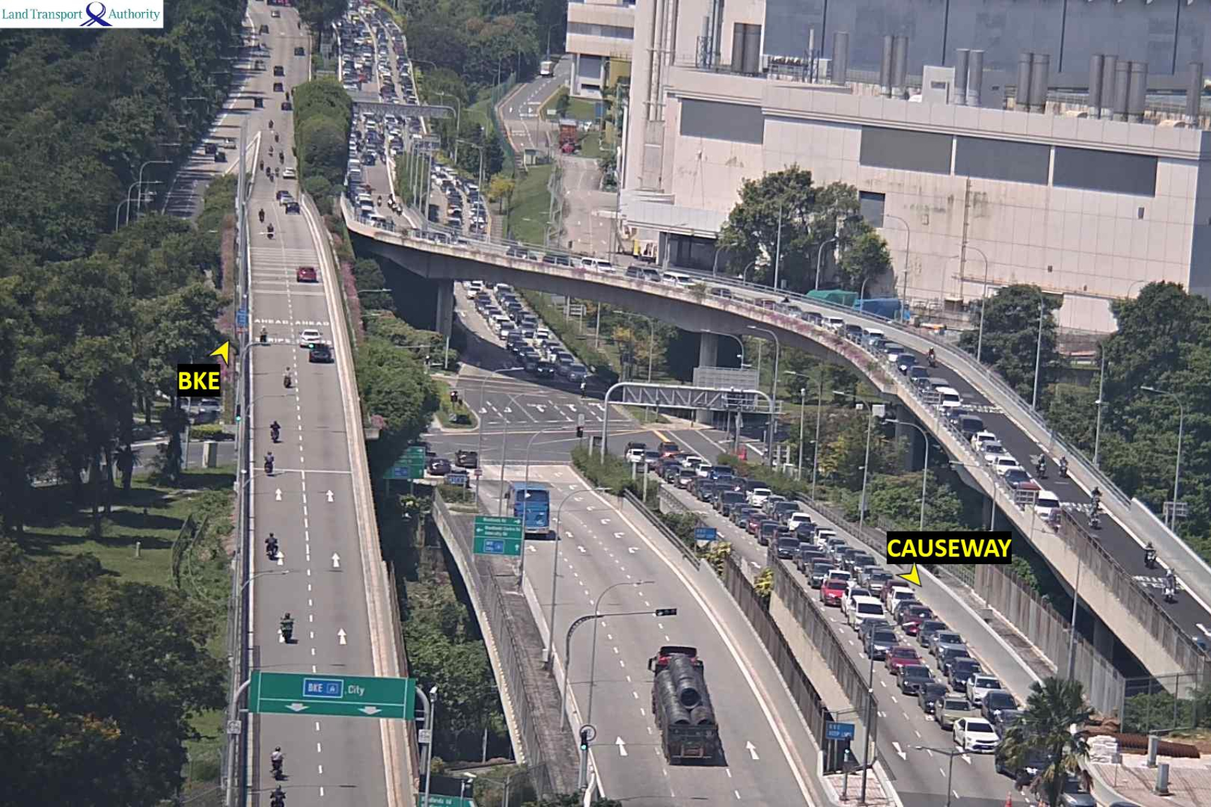 Travellers to Johor can expect five-hour jam due to heavy traffic at Tuas Checkpoint: ICA
