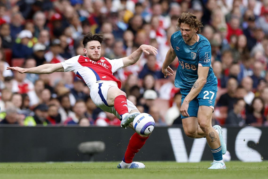 Bournemouth stun Arsenal, Aston Villa improve Champions League hopes
