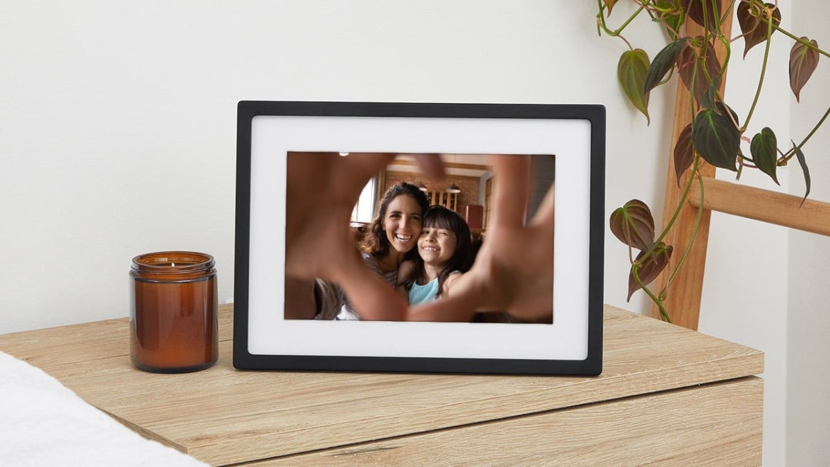 Grab the Skylight Frame for mom while it's just $100 for the first time ever