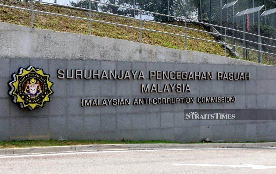 Two directors nabbed over fake documents for foreign worker permits