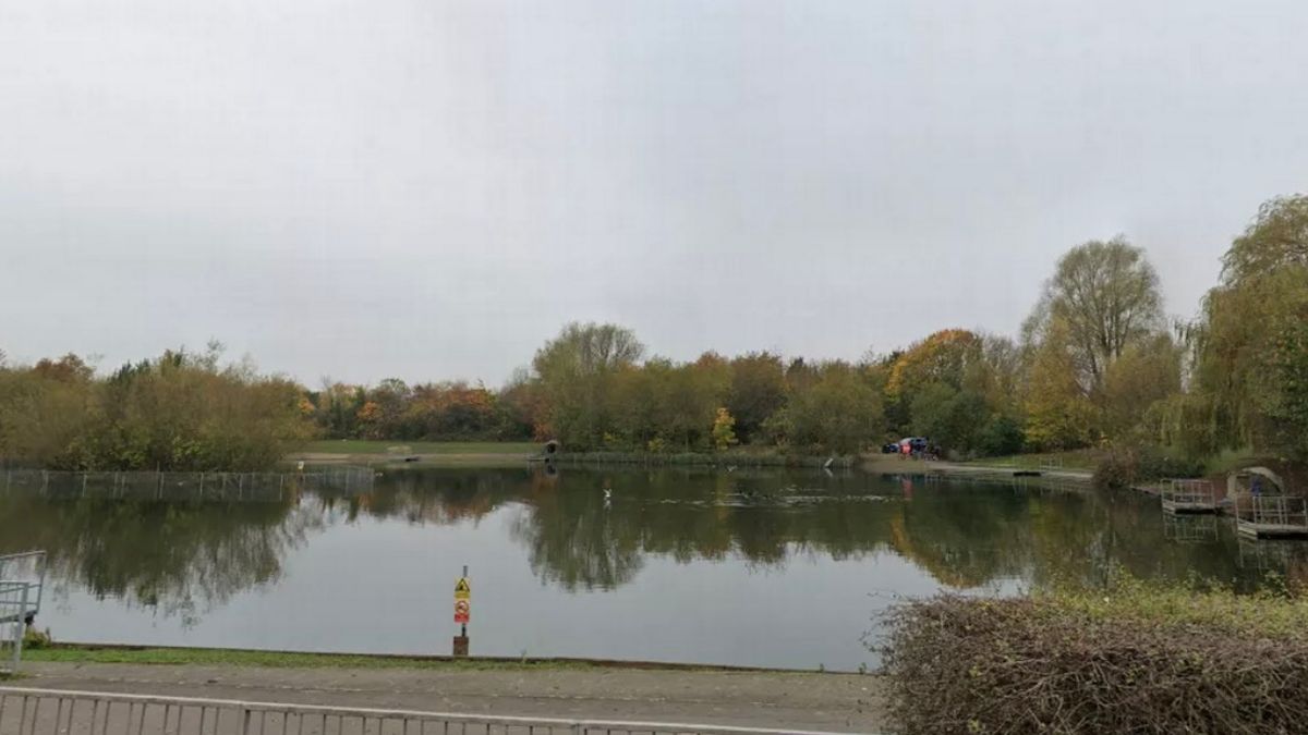 Bilston outdoor pool horror as woman's body found sparking probe into mystery death