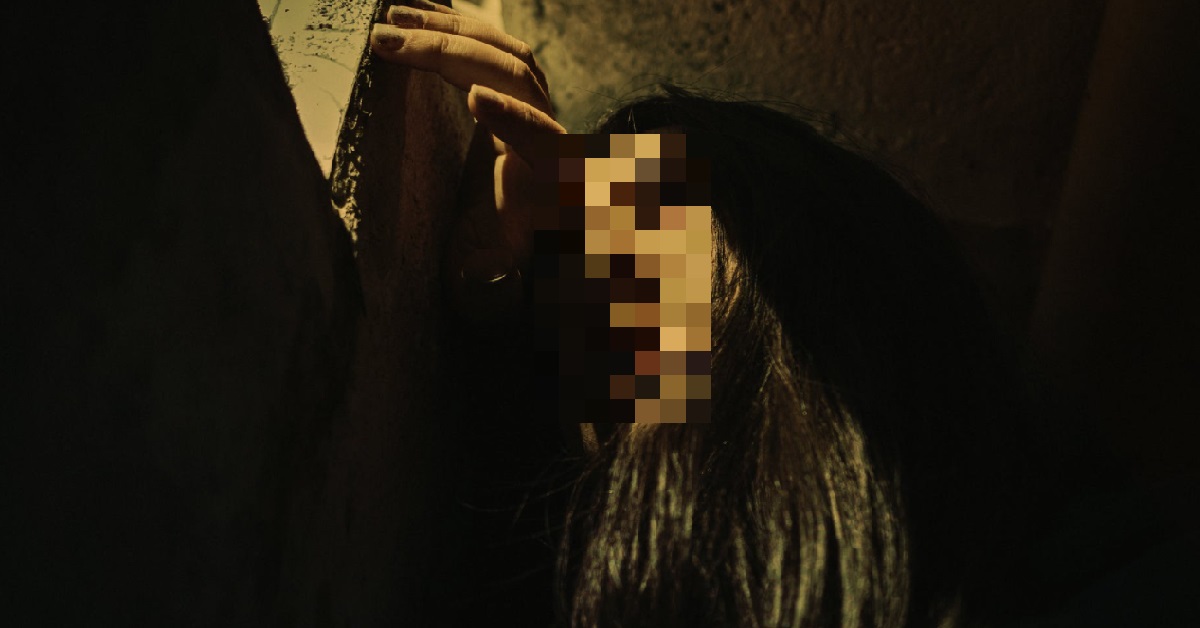 43 Y.O WOMAN’S MOTHER DEMANDS SHE STAYS HOME, CANNOT MEET FRIENDS