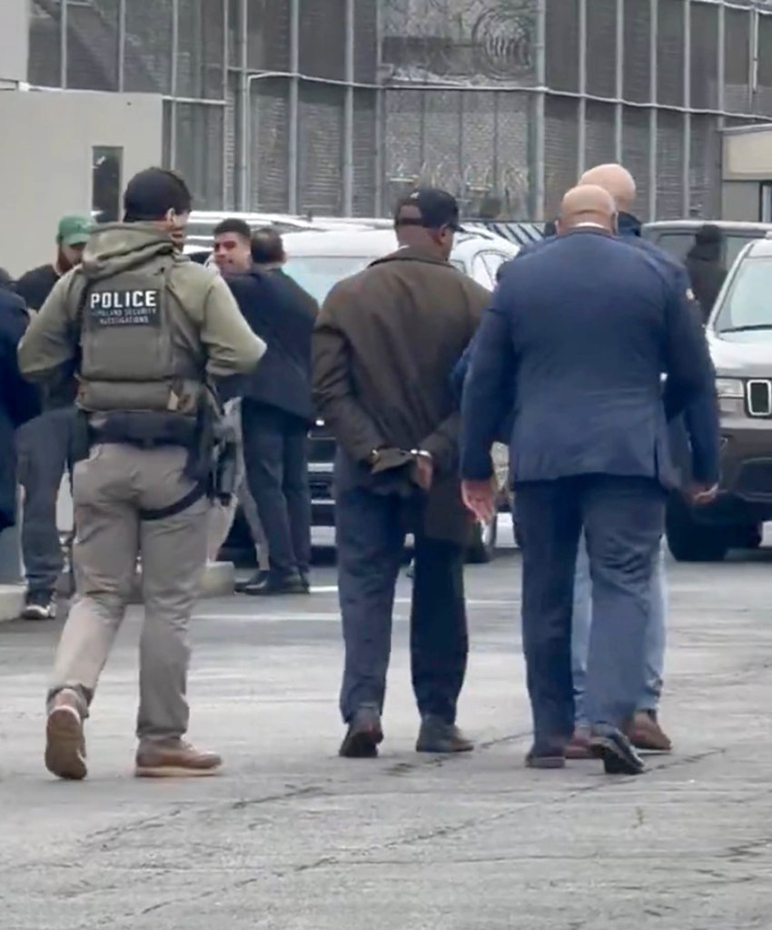 DHS warns of more Dem arrests after Newark ICE detention center protest — as Mayor Ras Baraka blames agency for escalation