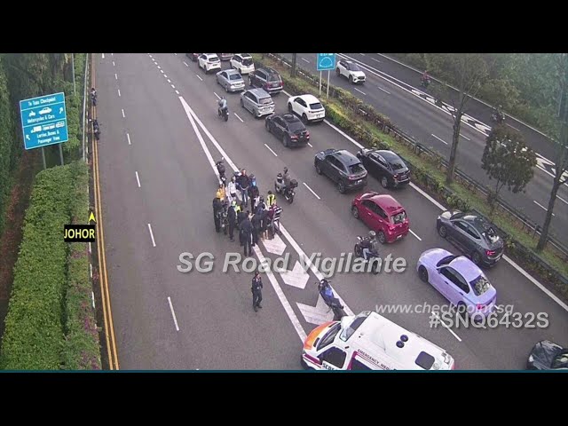 tuas checkpoint toyota raize cutting across chevron resulting an accident