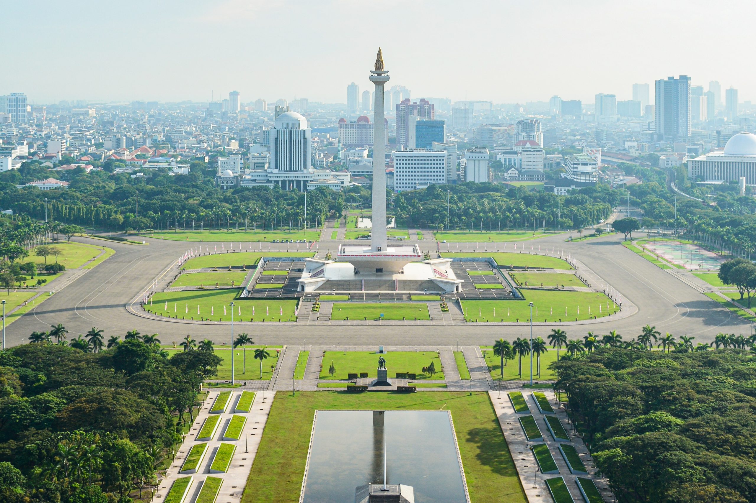 Indonesia gov’t sets max ride-hailing fees at 20%