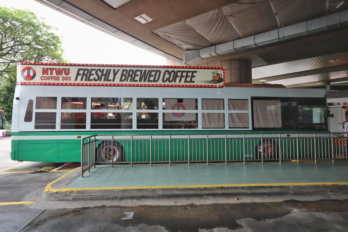 Coffee on wheels: Union thanks public transport workers with mobile ‘cafe’