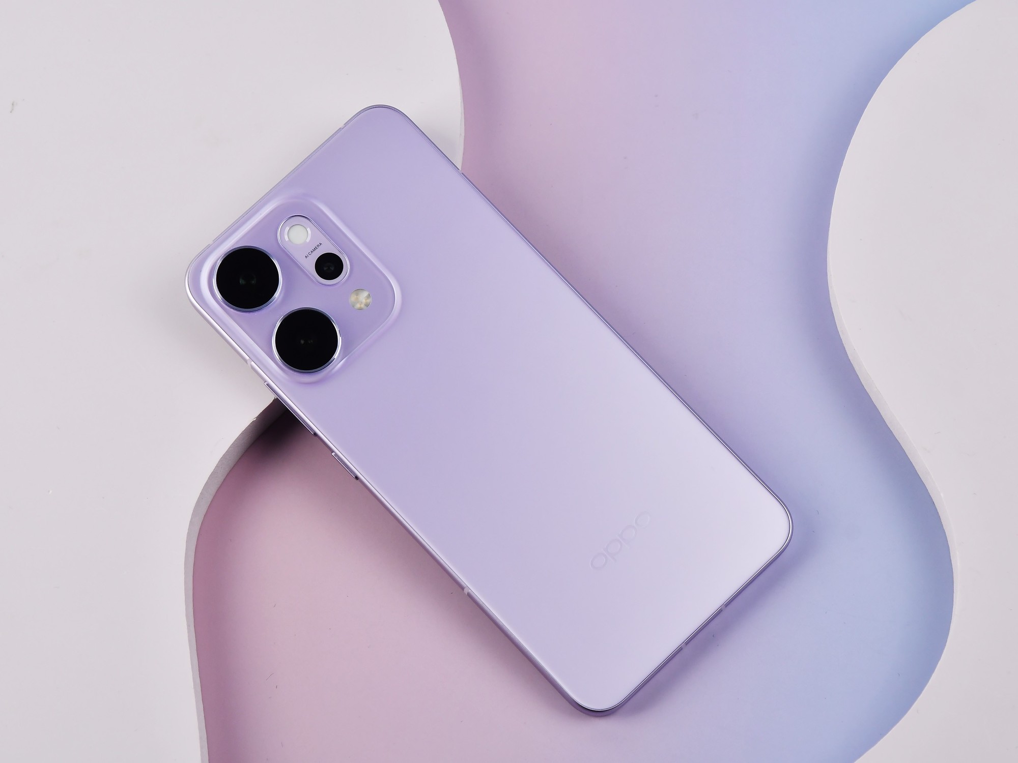 OPPO Reno14和Reno14 Pro怎么选？差价700元这么买就对了