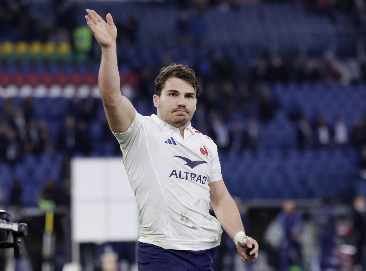France captain Dupont joins RFCLA ownership in boost for U.S. game