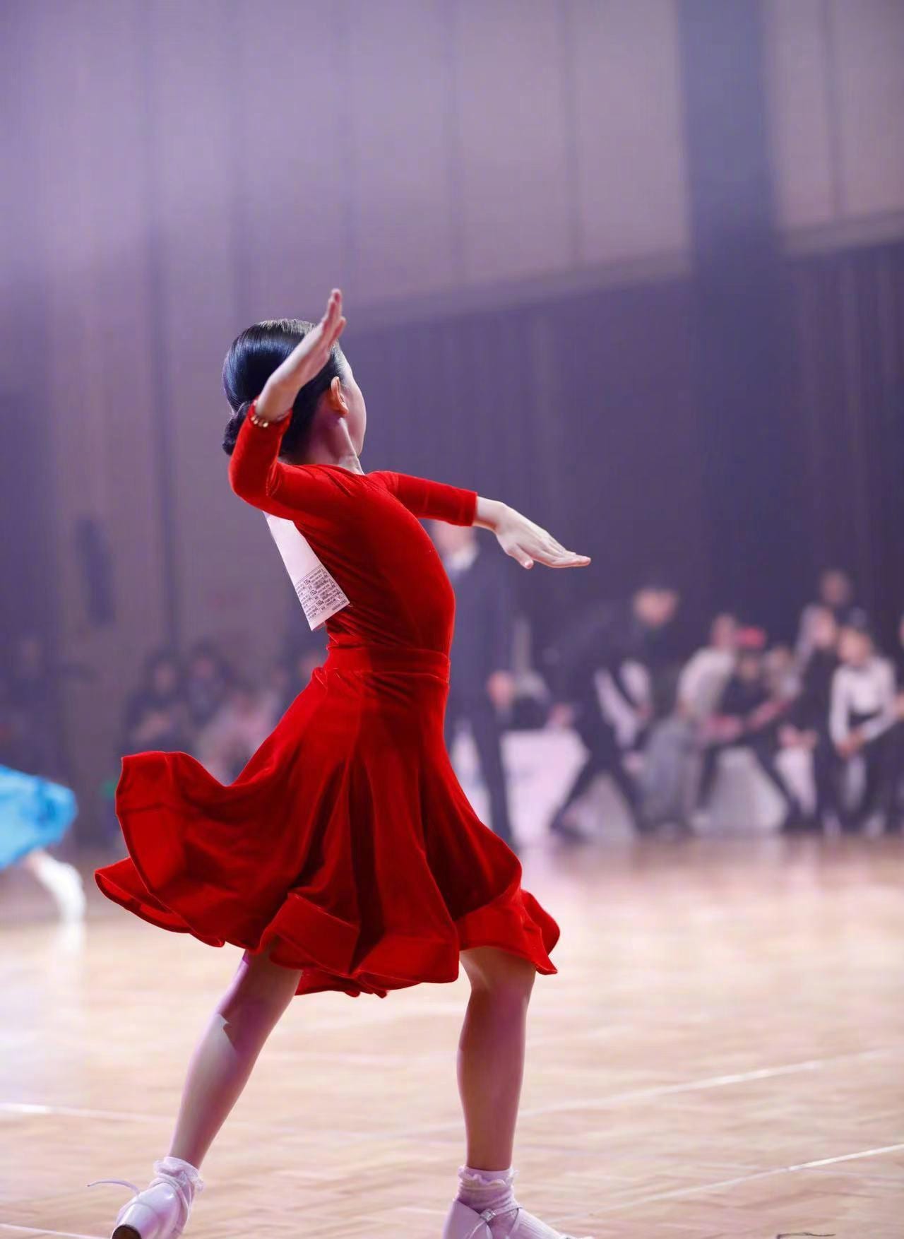 Chinese Actress Sun Li’s 11-Yr-Old Daughter Wins Latin Dance Competition In London