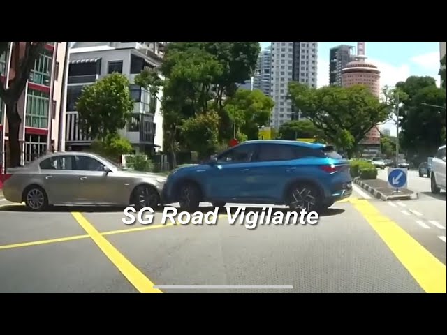 Moulmein road accident btw turning left bmw and byd doing uturn