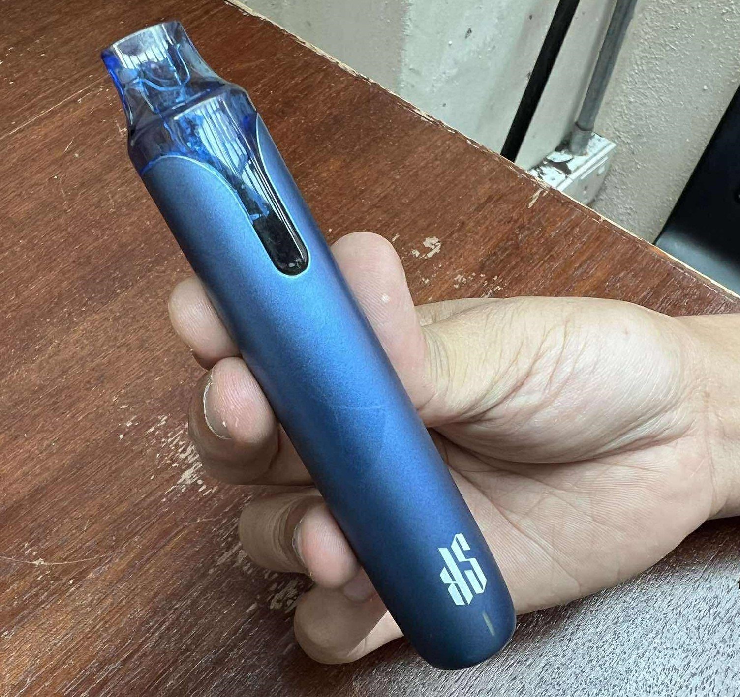 吉禁售电子烟没多大影响 烟民：可趁机逐步戒烟