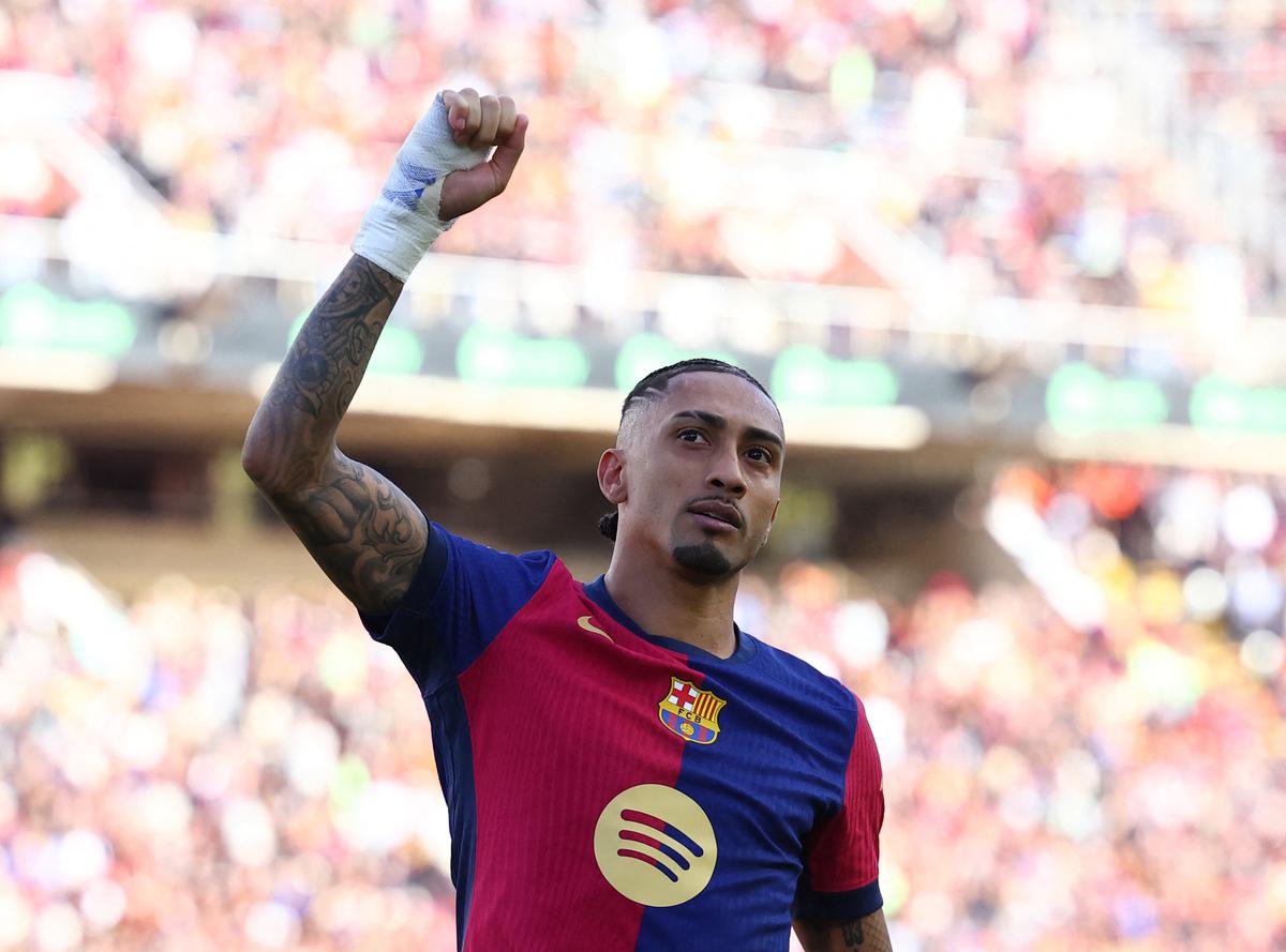 Barcelona winger Raphinha signs contract extension to 2028