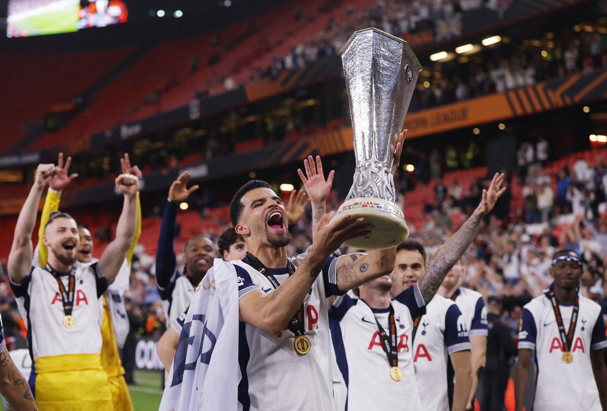 UEFA apologises after running out of medals during Europa League final ceremony