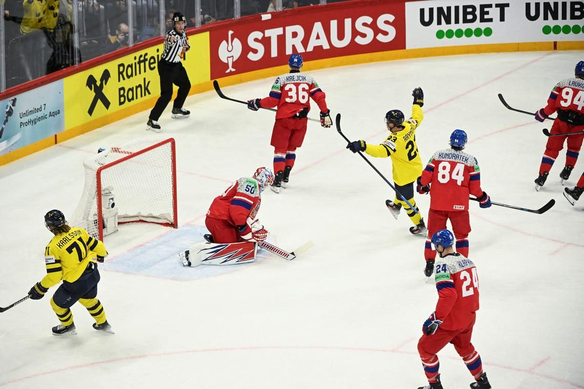 Ice hockey-Denmark stun Canada, Swedes beat Czechs to reach world championship semis