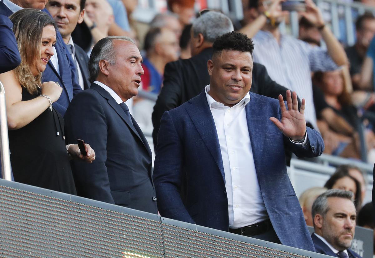 Brazilian Ronaldo sells stake in Valladolid