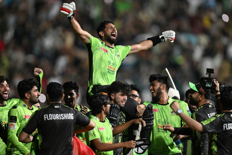 Raza jets in 10 minutes before toss to lead Lahore to PSL title
