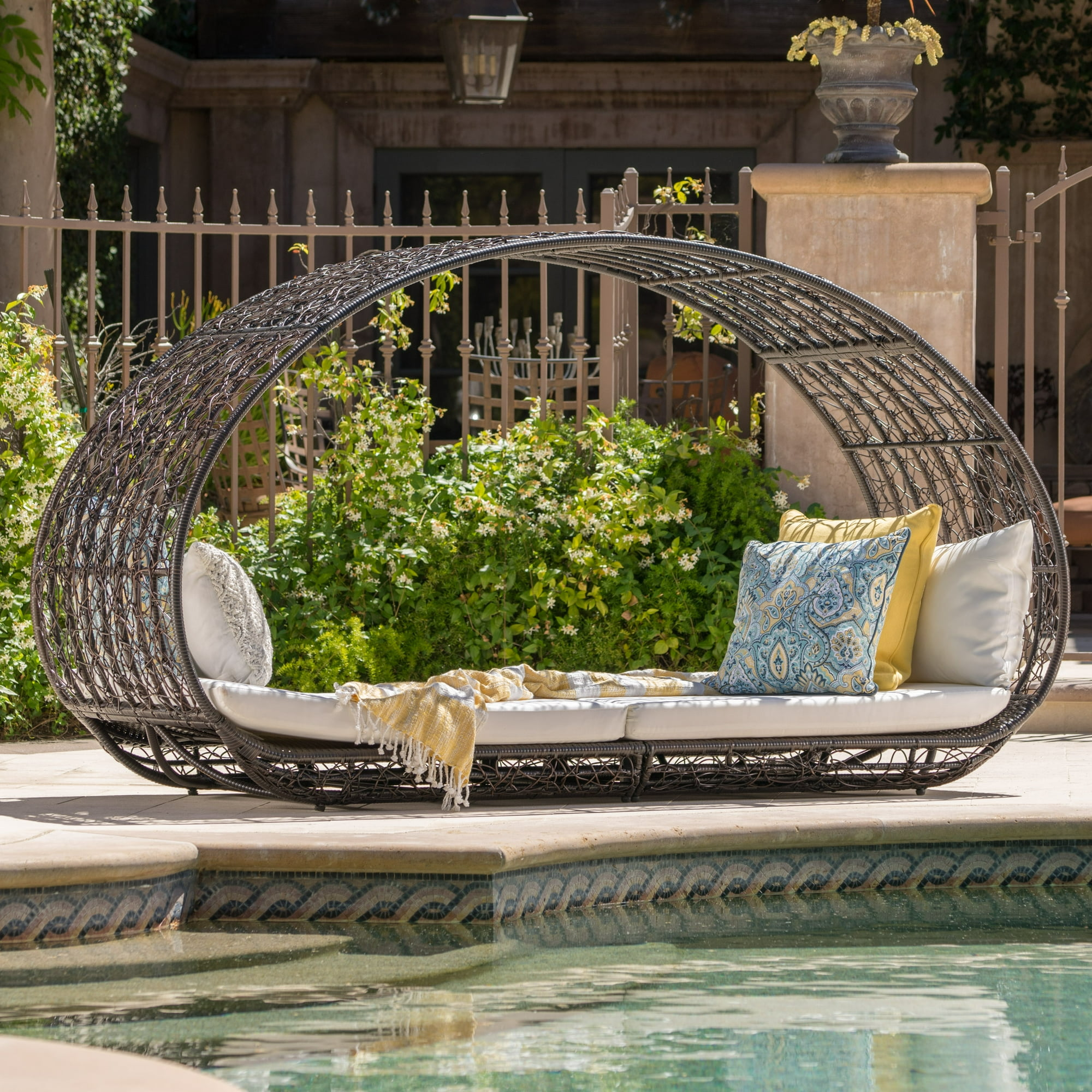 30 Things From Walmart To Basically Transform Your Outdoor Space Into A 5-Star Resort